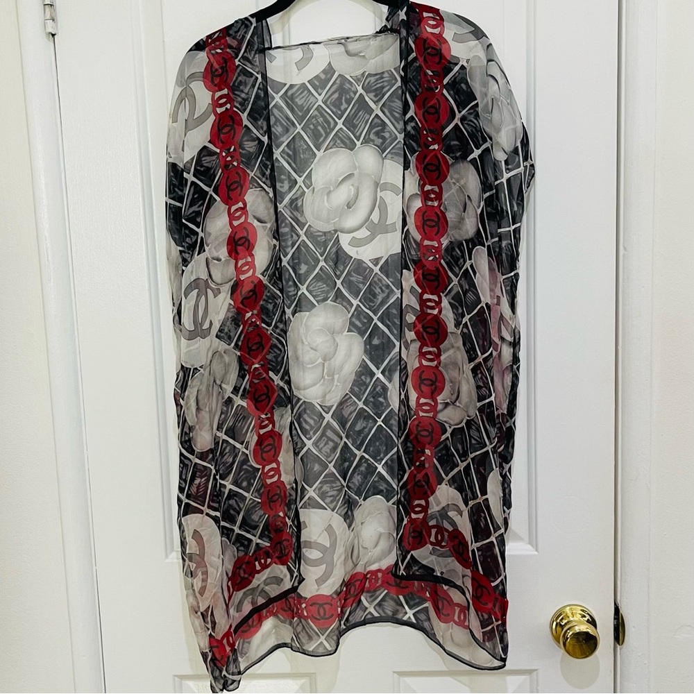 CHANEL Black and Red Logo Scarf - Picture 9 of 16